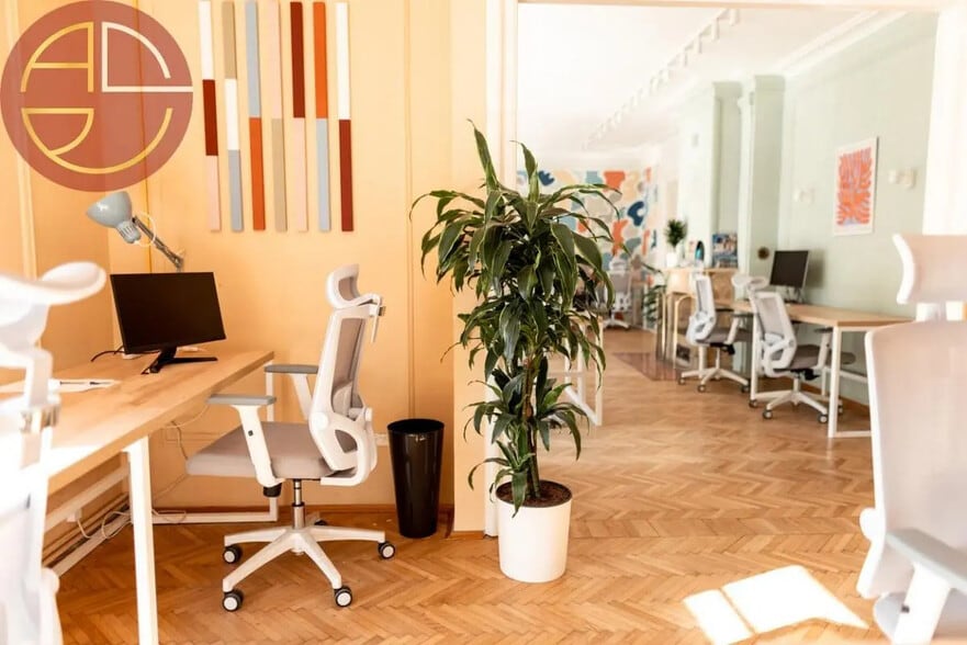 Office in Labège for lease - Interior Photo - Image 2 of 3