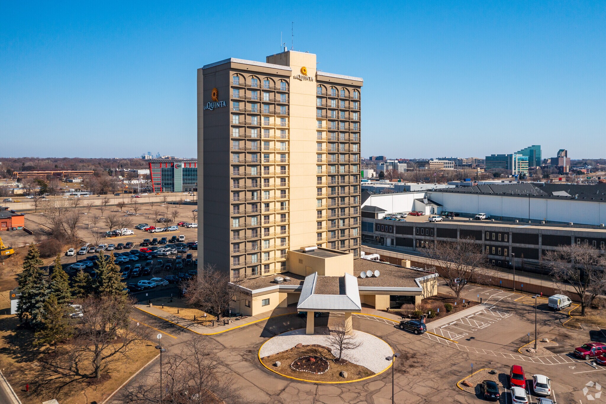 5151 W American Blvd, Bloomington, MN à vendre Photo principale- Image 1 de 1