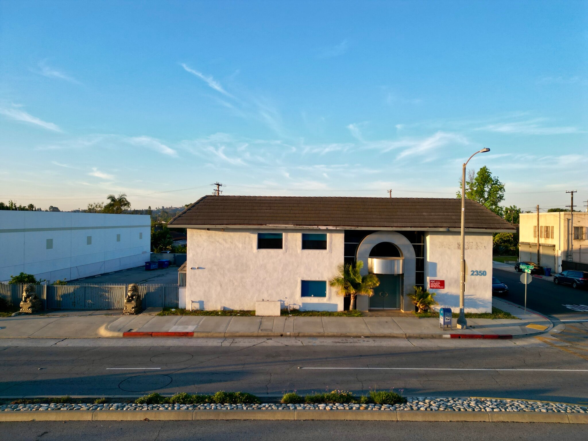 2350 W Valley Blvd, Alhambra, CA for lease Building Photo- Image 1 of 1