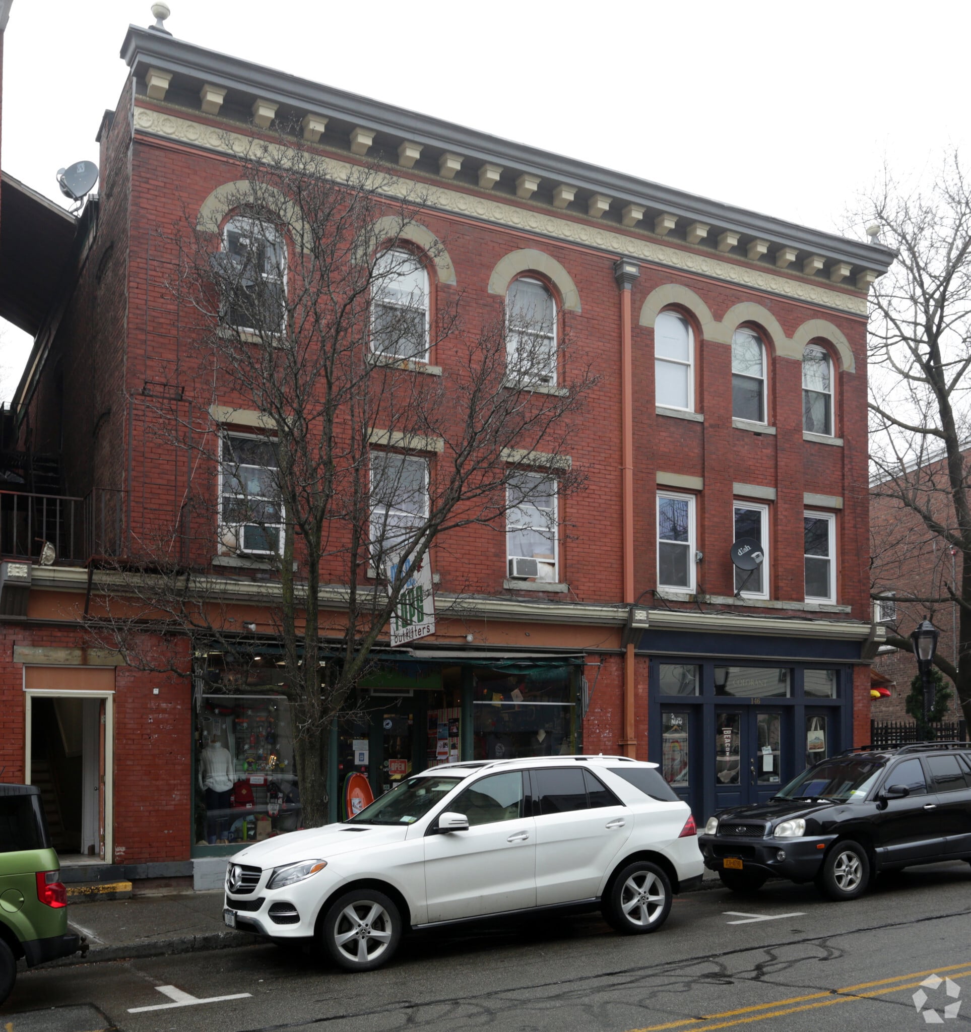 144-146 Main St, Beacon, NY for lease Primary Photo- Image 1 of 2