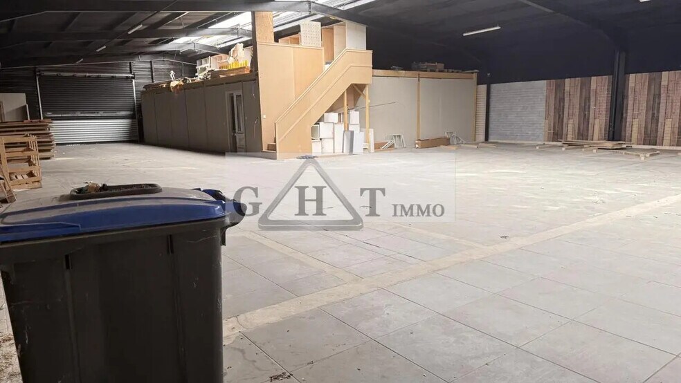Industriel dans Nanteuil-lès-Meaux à louer - Photo du bâtiment - Image 2 de 14