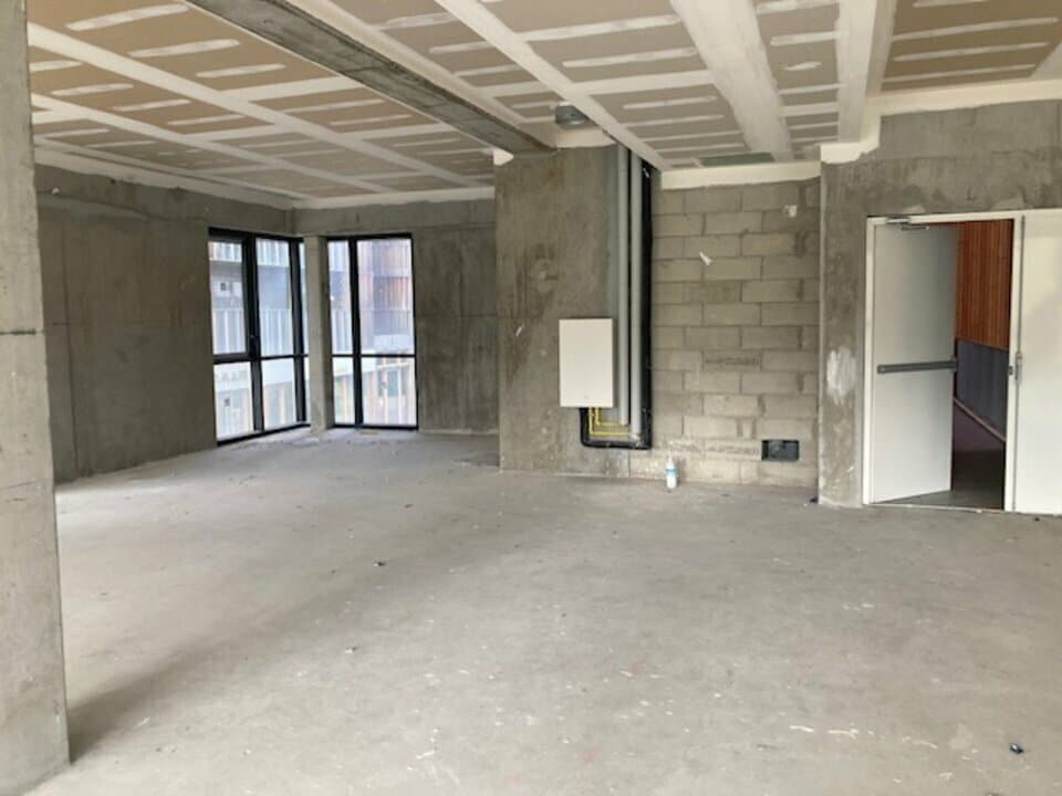 Office in L'ILE-SAINT-DENIS for sale Building Photo- Image 1 of 8