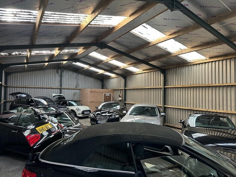 2 Ivy Dene Ln, East Grinstead for lease - Building Photo - Image 3 of 5