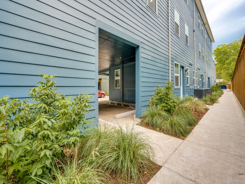 5317 Reiger Ave, Dallas, TX à vendre - Photo du bâtiment - Image 3 de 10