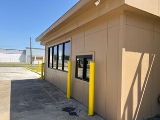 More details for 7810 Bellfort Rd, Houston, TX - Retail for Sale
