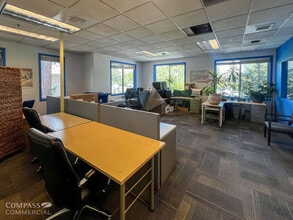 1011 SW Emkay Dr, Bend, OR for lease Interior Photo- Image 2 of 7