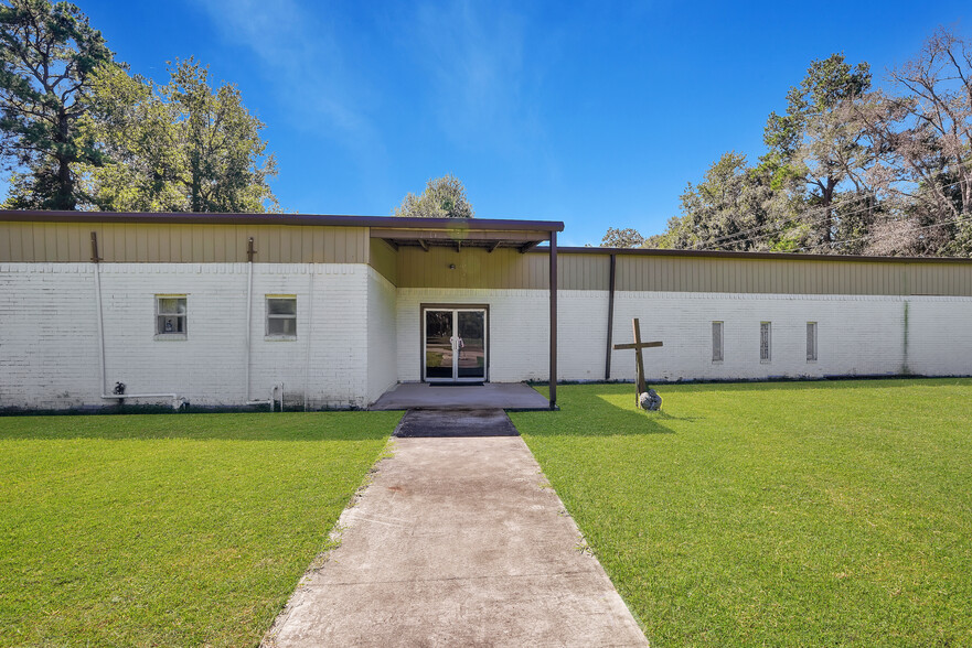 29 County Road 2295, Cleveland, TX for sale - Building Photo - Image 1 of 10