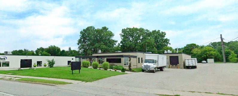 220 Adelaide St S, London, ON à vendre Photo principale- Image 1 de 1