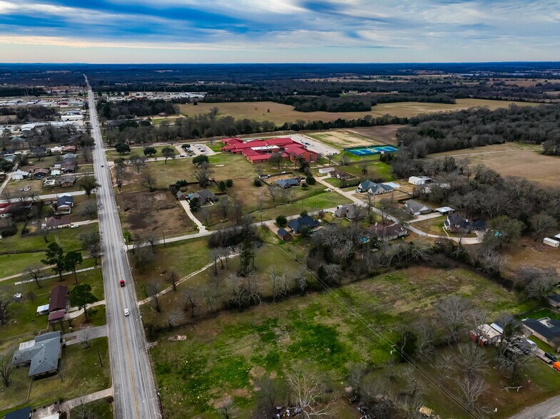 410 S Oak St, Van, TX à vendre - Photo du bâtiment - Image 3 de 8
