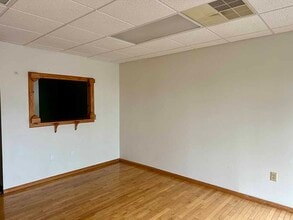 4729-1-4 N Roan St, Johnson City, TN for lease Building Photo- Image 1 of 8