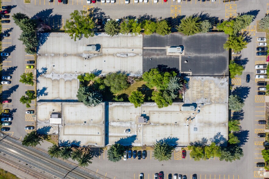 7330 Fisher St SE, Calgary, AB for sale - Aerial - Image 1 of 1