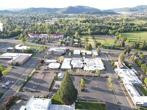 1813 W Harvard Ave, Roseburg, OR - Aerial  map view - Image1