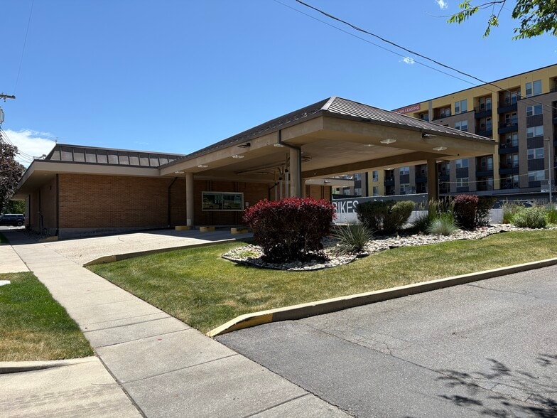 3020 Highland Dr, Salt Lake City, UT à vendre - Photo du bâtiment - Image 3 de 10