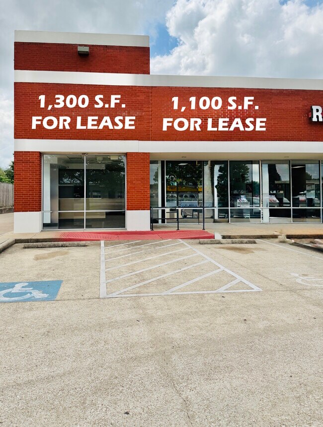 More details for 10140-10144 S Hwy 6, Sugar Land, TX - Retail for Lease