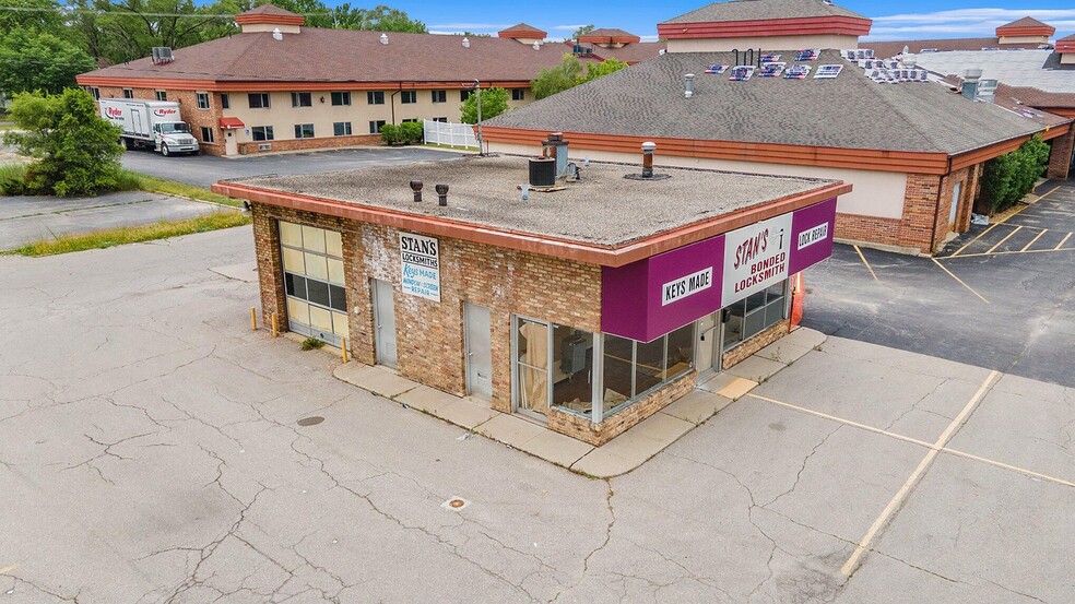 3307 Davenport Ave, Saginaw, MI for sale - Building Photo - Image 3 of 13