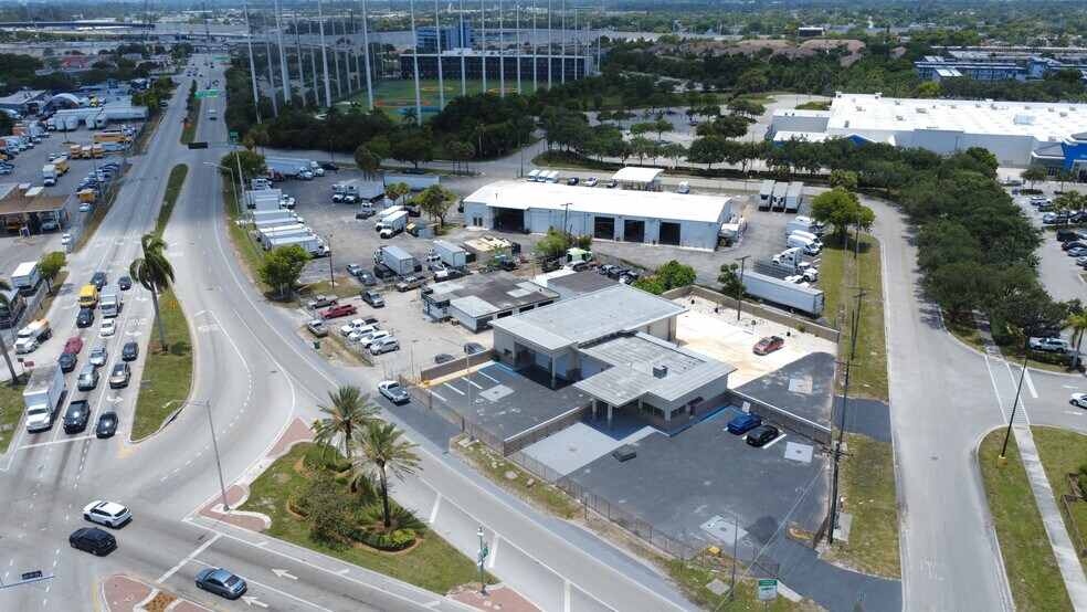 17440 NW 2nd Ave, Miami, FL à vendre - Photo du bâtiment - Image 2 de 14