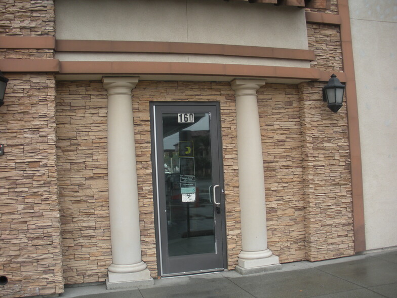 11910-11960 Foothill Blvd, Rancho Cucamonga, CA for lease - Building Photo - Image 3 of 12