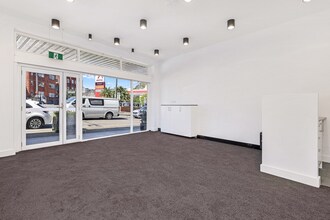7 Edgecliff Rd, Woollahra for lease Interior Photo- Image 2 of 6