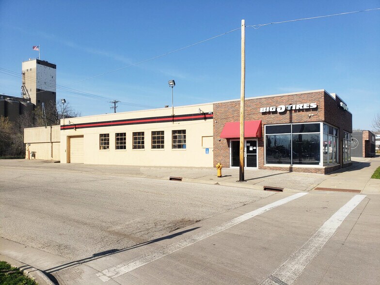 828 Main St, Red Wing, MN à vendre - Photo du bâtiment - Image 2 de 14