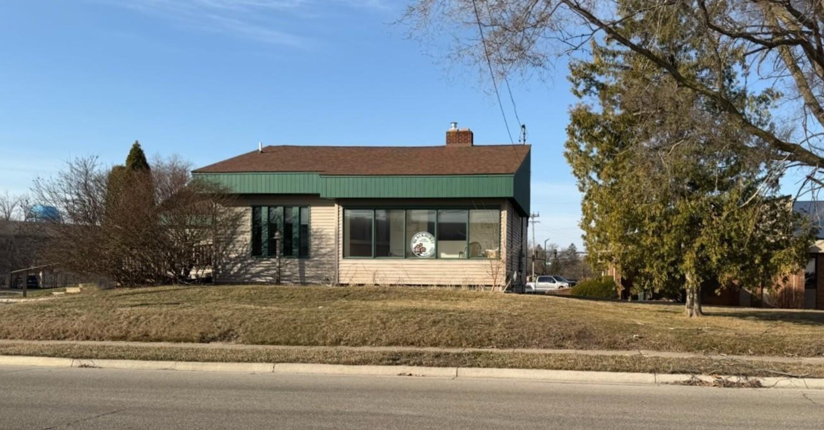 402 Bayliss St, Midland, MI for sale Primary Photo- Image 1 of 2