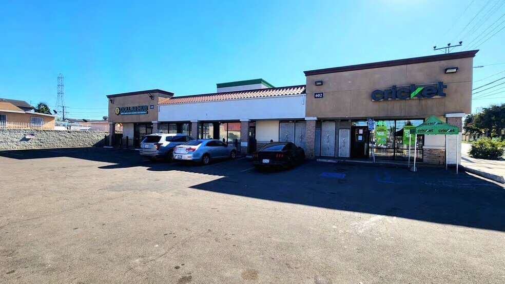 600-602 E Imperial Hwy, Los Angeles, CA à vendre - Photo du bâtiment - Image 3 de 9