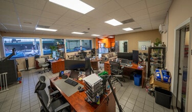 515 W Kaley St, Orlando, FL à vendre Photo intérieure- Image 2 de 4