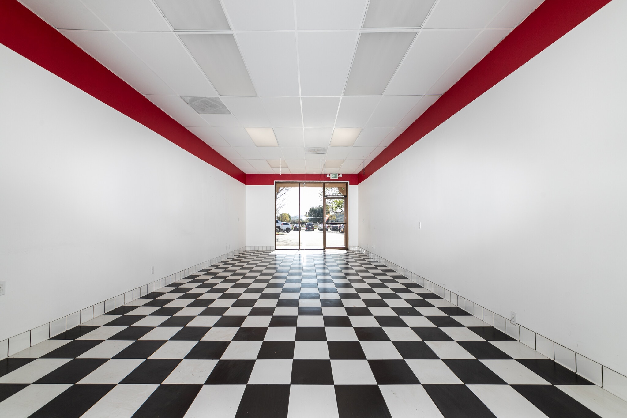 14701-14721 Princeton Ave, Moorpark, CA à louer Photo du bâtiment- Image 1 de 3