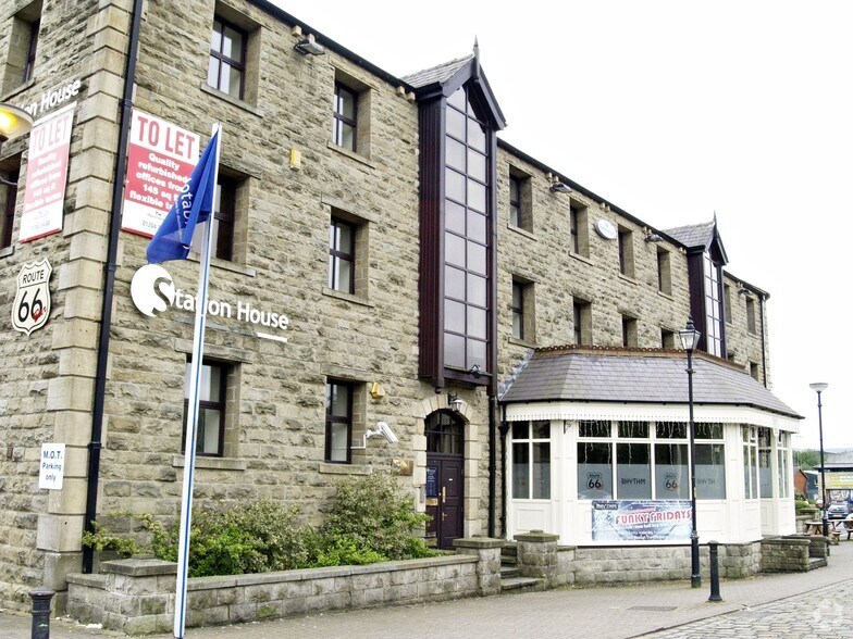 Bury Rd, Rossendale à louer - Photo du bâtiment - Image 2 de 6