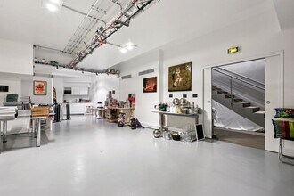 14 Rue Léonard De Vinci, Paris for lease Interior Photo- Image 2 of 5