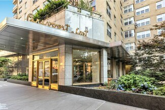 Plus de détails pour 20 E 9th St, New York, NY - Multi-résidentiel à vendre