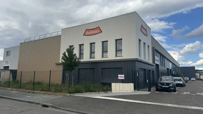 Flex in Genay for sale - Building Photo - Image 1 of 12