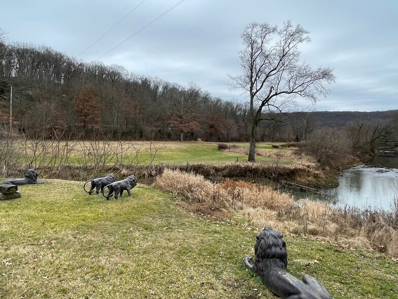 102-103 Hicks Road Rd, Renfrew, PA à vendre - Photo du bâtiment - Image 3 de 16