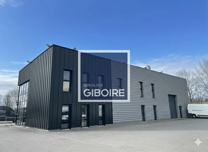 Flex in Noyal-sur-Vilaine for lease - Building Photo - Image 2 of 12