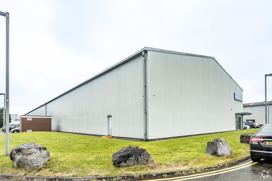 Speke Hall Industrial Estate, Liverpool for lease - Building Photo - Image 3 of 8