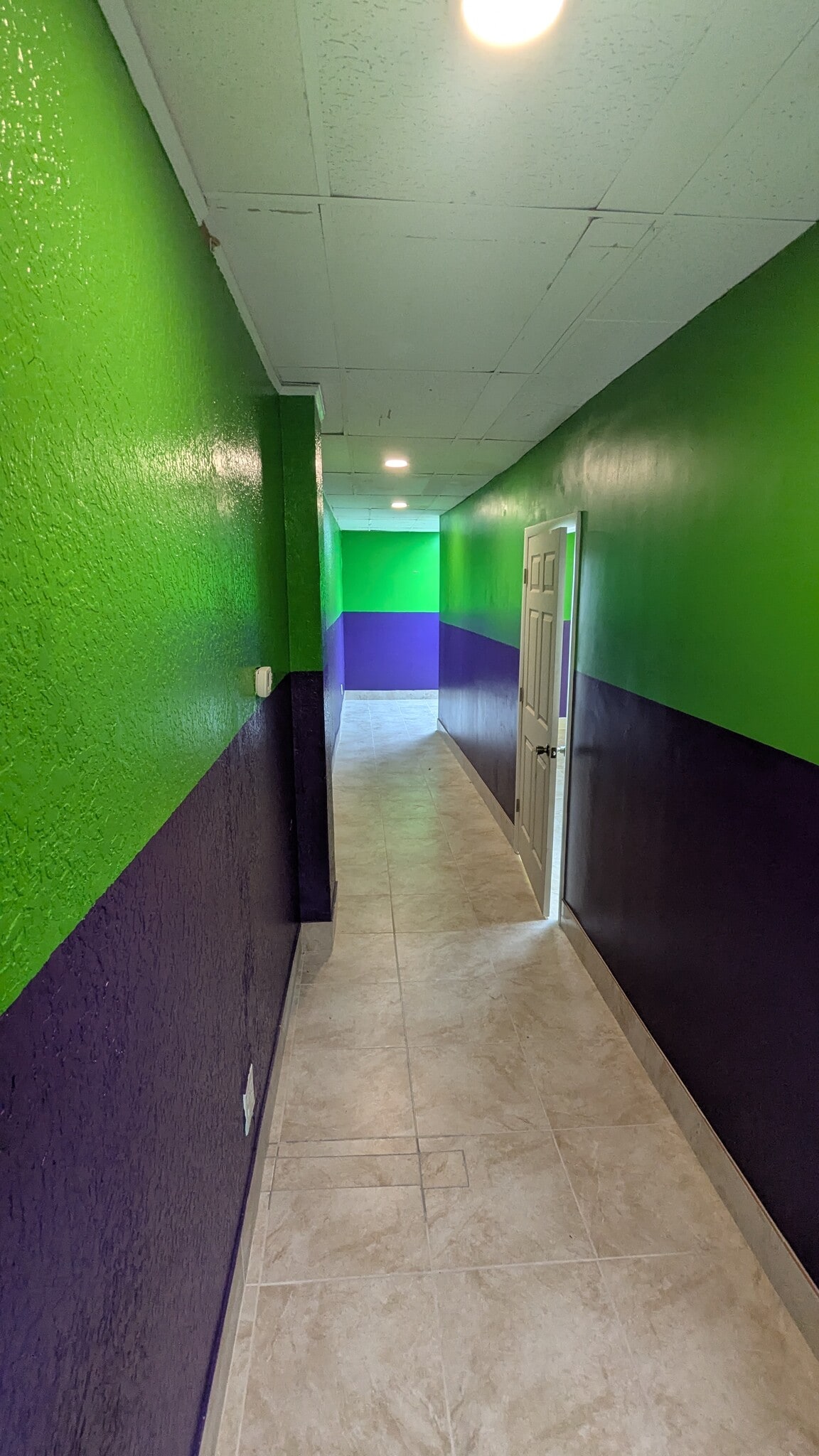 781 W Oakland Park Blvd, Oakland Park, FL for lease Interior Photo- Image 1 of 5
