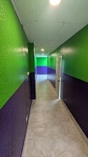 781 W Oakland Park Blvd, Oakland Park, FL for lease Interior Photo- Image 1 of 5