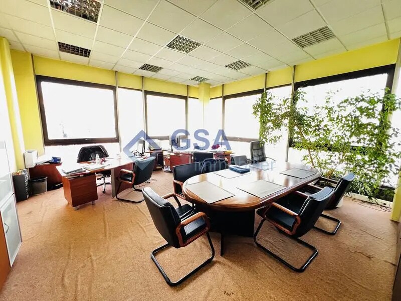 Office in Évry-Courcouronnes for sale Interior Photo- Image 1 of 9