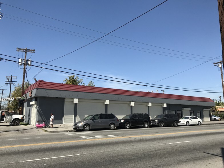5421 S Hoover St, Los Angeles, CA à louer - Photo du bâtiment - Image 3 de 10