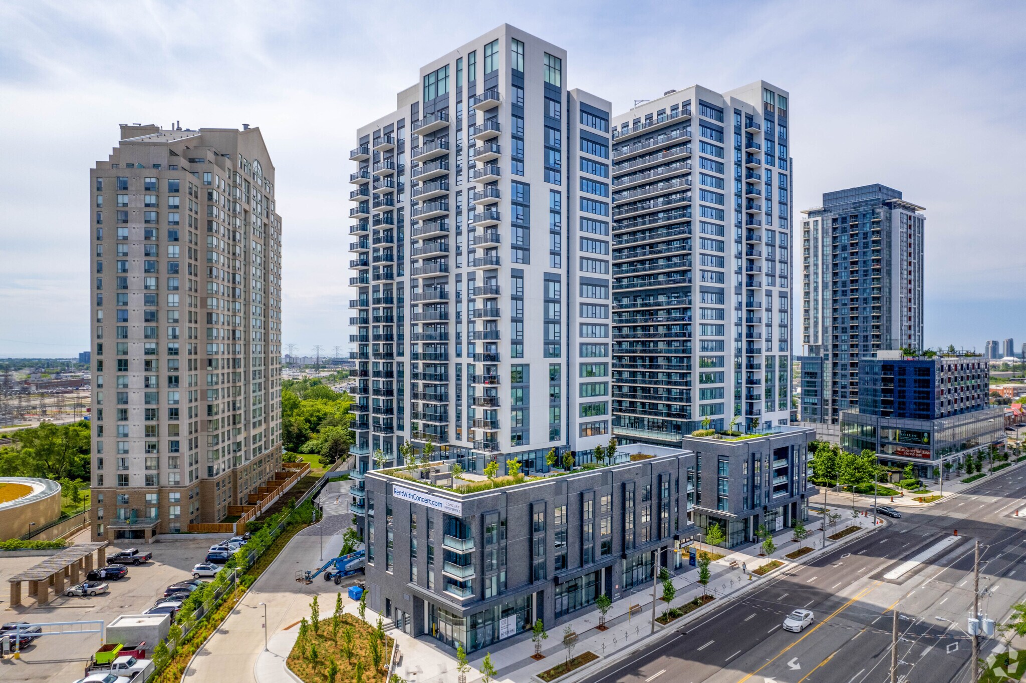 5365 W Dundas St, Toronto, ON à vendre Photo principale- Image 1 de 1