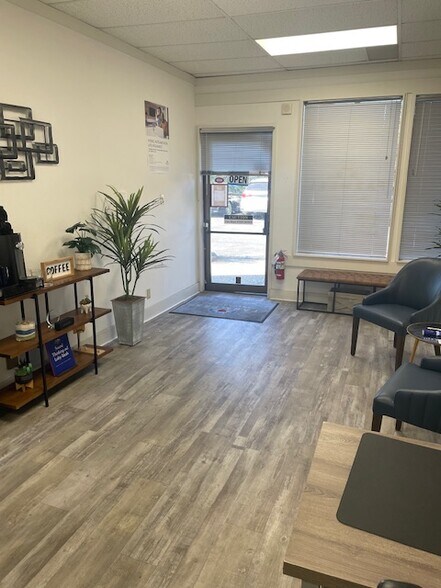 6455 Almaden Expy, San Jose, CA à louer - Photo intérieure - Image 3 de 7