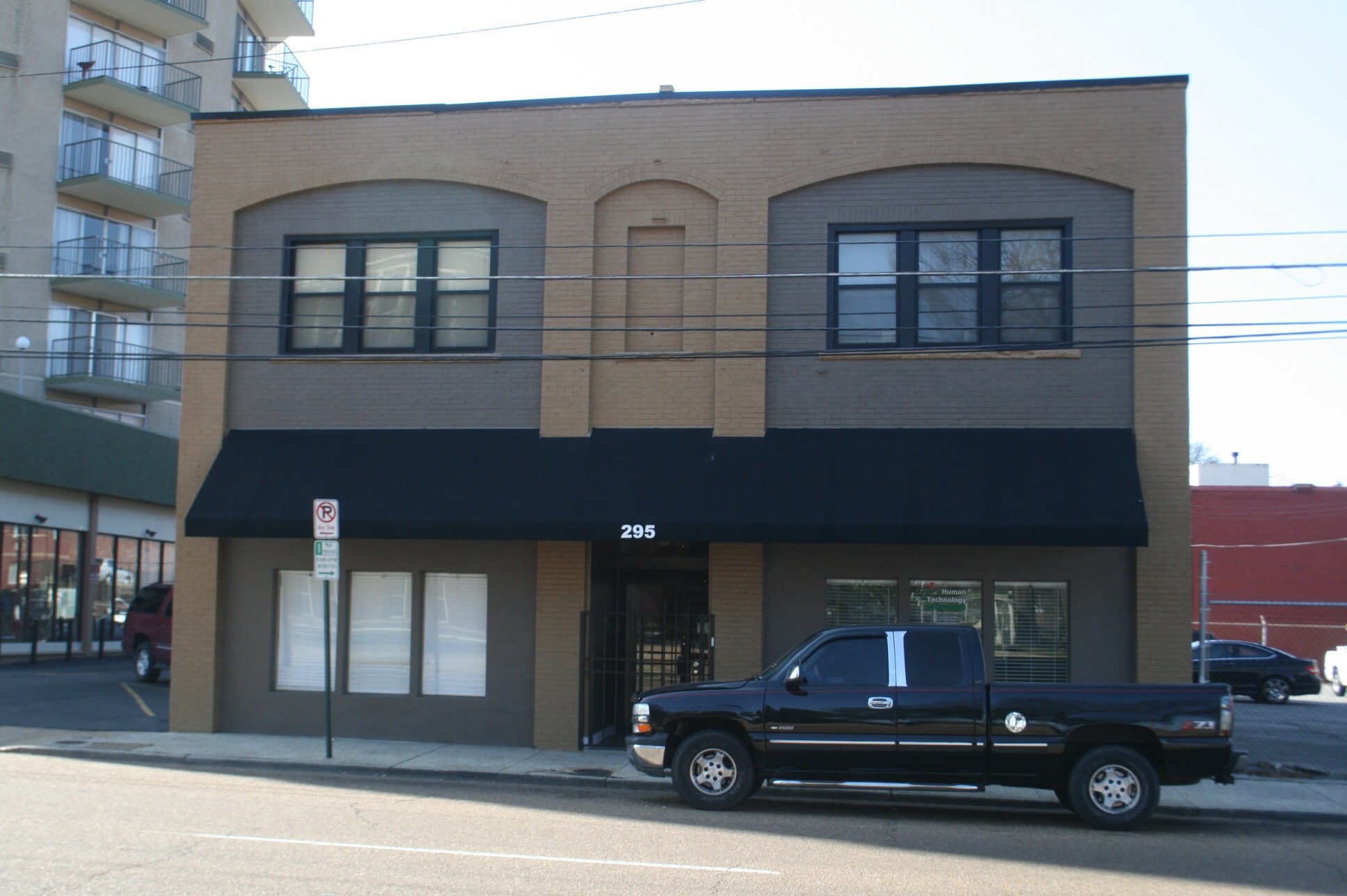 295 S Bellevue Blvd, Memphis, TN à louer Photo principale- Image 1 de 4