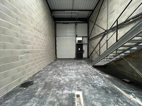 Flex dans Vénissieux à louer Photo intérieure- Image 1 de 1