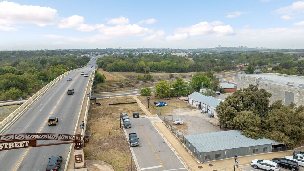 103 W Bagdad Ave, Round Rock, TX for sale - Building Photo - Image 3 of 6