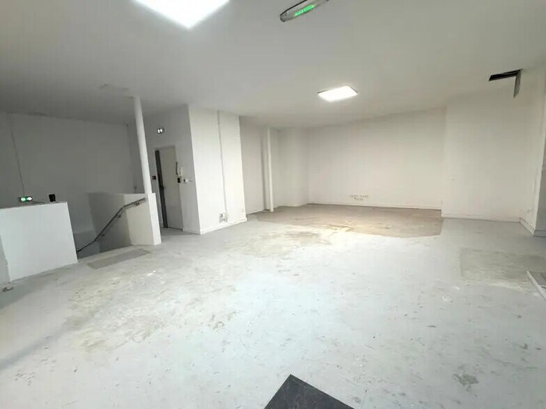 Commerce de détail dans Paris à louer - Photo intérieure - Image 3 de 8