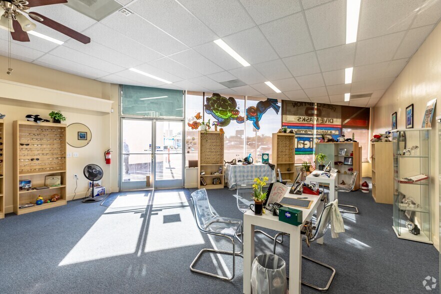 8870-8878 La Mesa Blvd, La Mesa, CA à vendre - Photo du bâtiment - Image 3 de 29