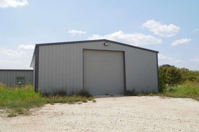More details for 7766 State HWY 153 Hwy, Winters, TX - Industrial for Sale