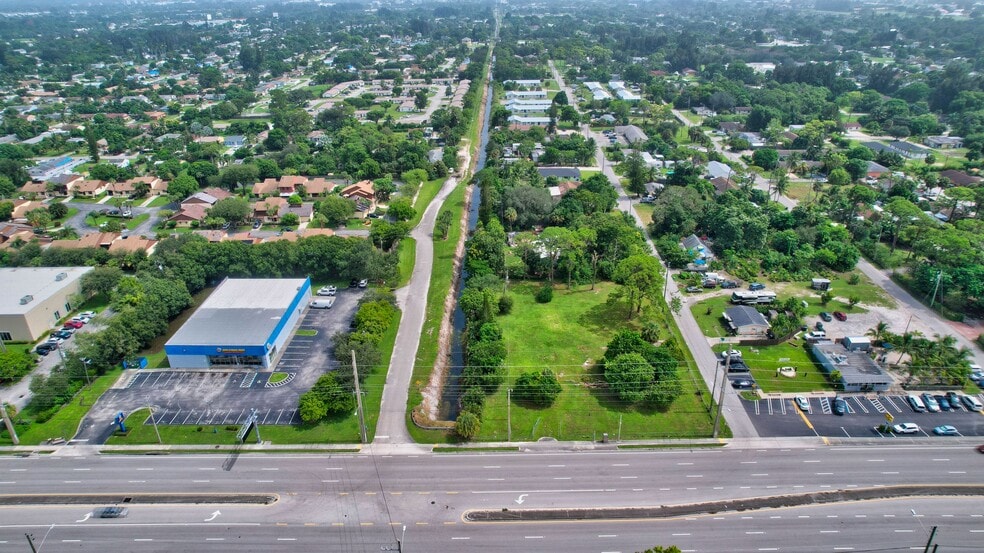 4526 S Military Trl, Lake Worth, FL for sale - Building Photo - Image 3 of 7