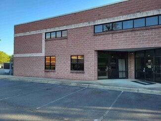 Plus de détails pour 3915 Stuart Andrew Blvd, Charlotte, NC - Local d'activités à louer