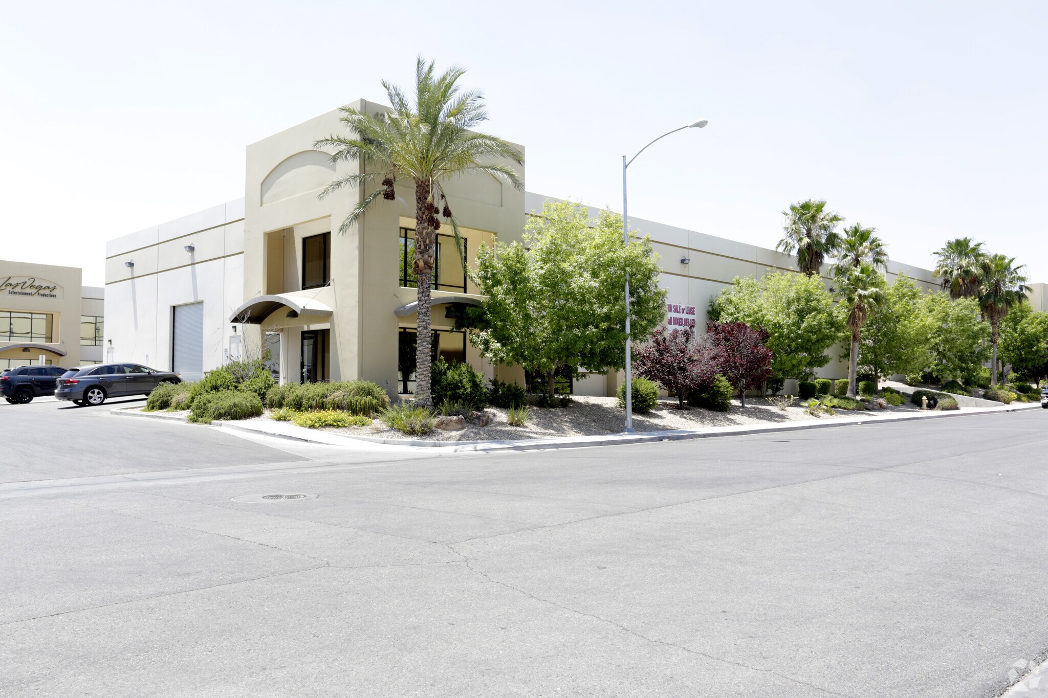 4285 Wagon Trail Ave, Las Vegas, NV à louer Photo principale- Image 1 de 12