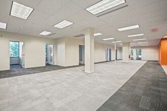 200 E Campus View Blvd, Columbus, OH for lease Interior Photo- Image 1 of 6